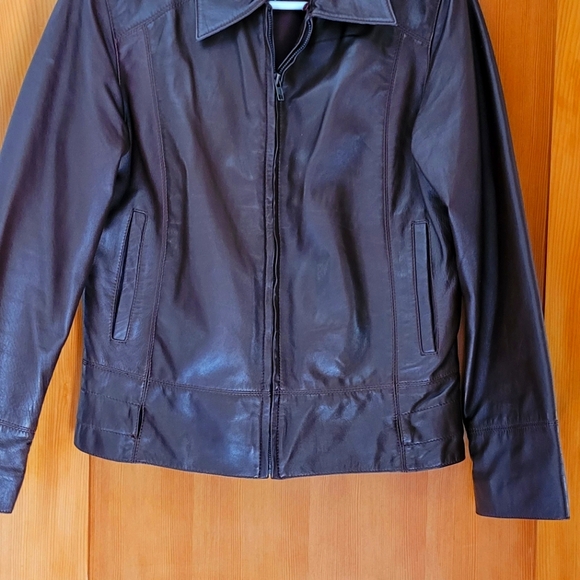 Real Leather Womans Jacket. - Picture 5 of 5